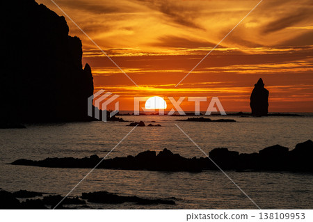 A spectacular sunset in Shakotan A spectacular sunset in Shakotan 138109953