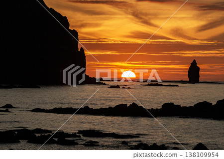 A spectacular sunset in Shakotan A spectacular sunset in Shakotan 138109954