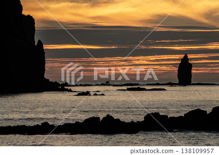 A spectacular sunset in Shakotan 138109957