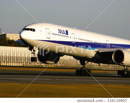 air plane, Passenger Airplane, passenger plane 138110907