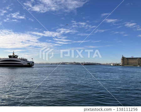Bosphorus Strait, Istanbul, Turkey 138111256