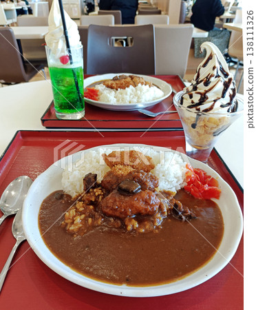 咖哩飯和小吃 咖哩飯和小吃 138111326