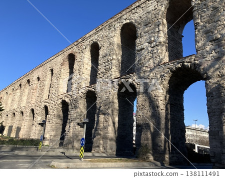 Valens Aqueduct in Istanbul, Turkey Valens Aqueduct in Istanbul, Turkey 138111491