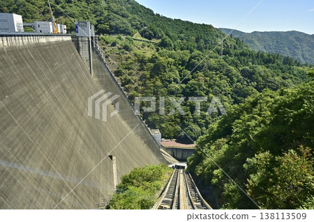神奈川縣相模原市宮瀨水壩和斜坡 138113509