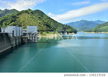 Miyagase Dam and Miyagase Lake in Sagamihara, Kanagawa Prefecture Miyagase Dam and Miyagase Lake in Sagamihara, Kanagawa Prefecture 138113520