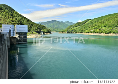 Miyagase Dam and Miyagase Lake in Sagamihara, Kanagawa Prefecture Miyagase Dam and Miyagase Lake in Sagamihara, Kanagawa Prefecture 138113522