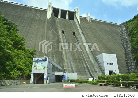 神奈川縣相模原市宮瀨水壩的斜坡入口 神奈川縣相模原市宮瀨水壩的斜坡入口 138113566