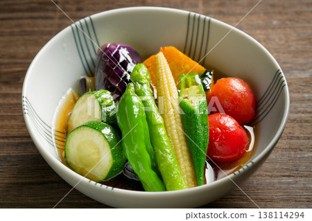 Fried vegetables 138114294
