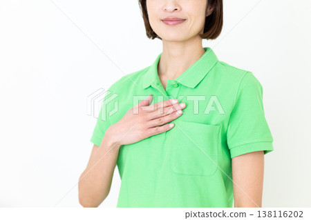 中年女性認證護理員 中年女性認證護理員 138116202