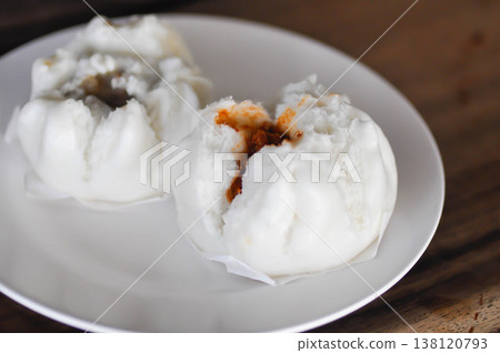Chinese stuffed bun , steamed dumpling or steamed bun or Chinese bun Chinese stuffed bun , steamed dumpling or steamed bun or Chinese bun 138120793