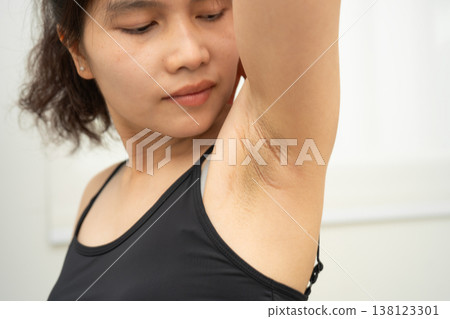 Asian woman have problem black armpit beauty skin care. Asian woman have problem black armpit beauty skin care. 138123301