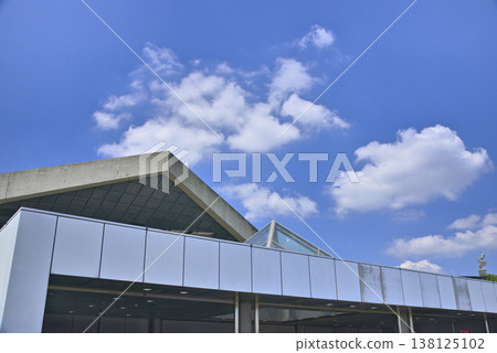 [Tokyo] Setagaya Ward: Roof of Komazawa Park Gymnasium 138125102
