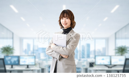 Woman with a laptop / business woman 138125735