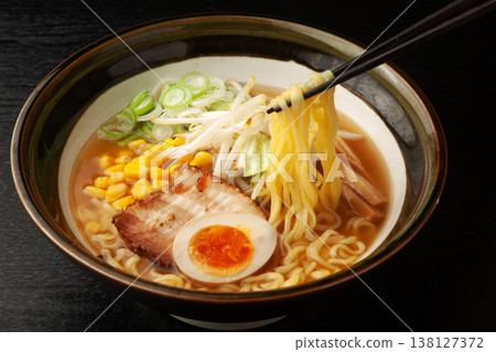 味iso拉麵 味iso拉麵 138127372