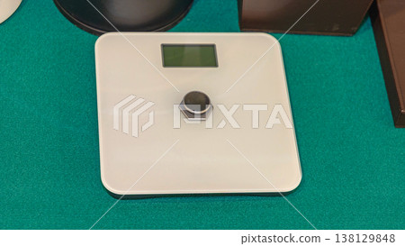 Kinetic Energy Weight Scale Kinetic Energy Weight Scale 138129848