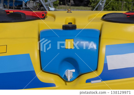 Portable Water Tank Spigot Portable Water Tank Spigot 138129971