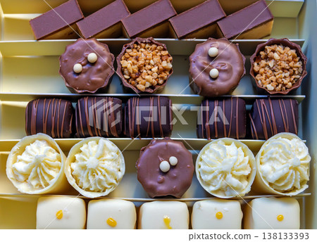 Sweet chocolate cakes 138133393
