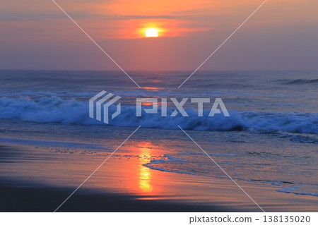 beautiful beach sunrise 138135020