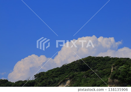 Clouds floating in the blue sky 138135906