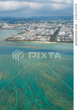 Okinawa's sea as seen from the sky: Aerial photographs Okinawa's sea as seen from the sky: Aerial photographs 138135974