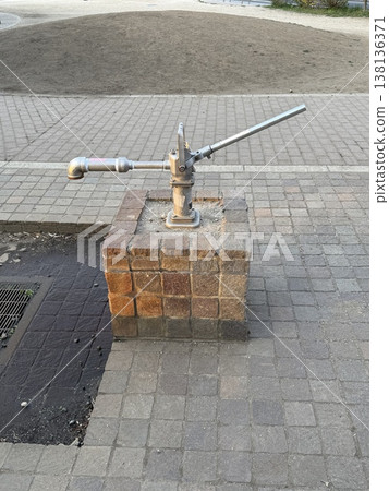 Emergency pump Emergency pump 138136371