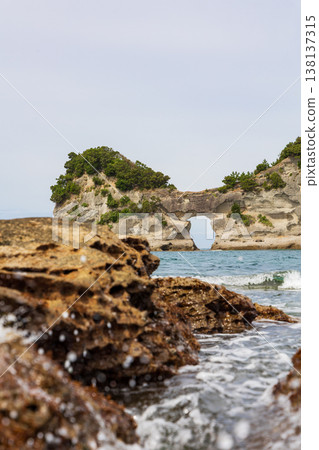 Engetsu Island, a symbol of Shirahama Town, Wakayama Prefecture Engetsu Island, a symbol of Shirahama Town, Wakayama Prefecture 138137315