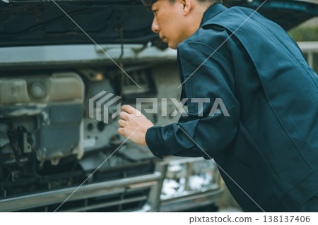 Inspection of large trucks Inspection of large trucks 138137406