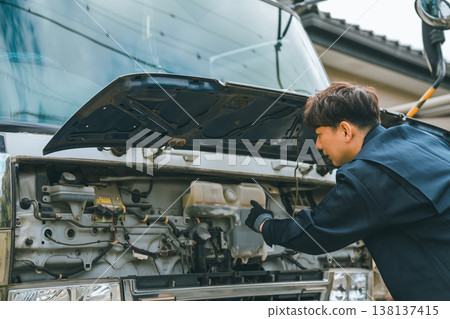 大型卡車運行前檢查 大型卡車運行前檢查 138137415