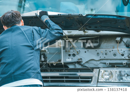 大型卡車運行前檢查 138137418