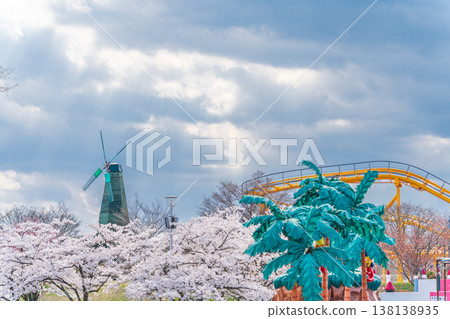 Spring scenery at Hachinohe Park and Children's Land in Aomori Prefecture, Hachinohe City 138138935