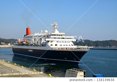 The cruise ship Nippon Maru departed from Fujiwara Pier in Miyako City. The cruise ship Nippon Maru departed from Fujiwara Pier in Miyako City. 138139638