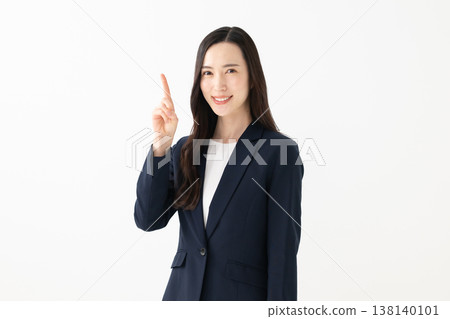 Smiling business woman Smiling business woman 138140101