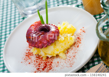Boiled octopus with mashed potatoes Boiled octopus with mashed potatoes 138140241