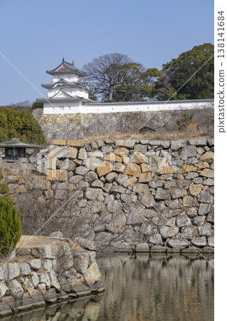 The Kon-yagura turret and stone walls as seen from the inner moat of Akashi Castle ruins. The Kon-yagura turret and stone walls as seen from the inner moat of Akashi Castle ruins. 138141684