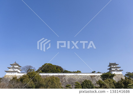 Castle walls and turrets built on top of the stone walls of Akashi Castle ruins. Castle walls and turrets built on top of the stone walls of Akashi Castle ruins. 138141686