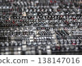 背景材料採用凸版印刷用的金屬字體。 138147016