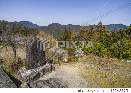 畑無定居點（戶津川村，3月中旬） 138148775