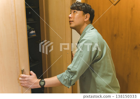 修理入口鞋櫃門 修理入口鞋櫃門 138150333