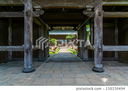 [神奈川縣]鎌倉永勝寺金碧輝煌的寺門 138150494