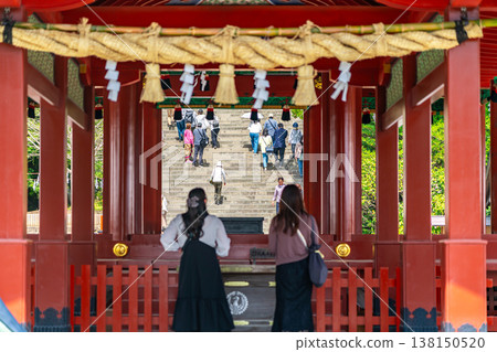 [Kanagawa Prefecture] The large stone steps visible beyond the dance hall of Tsurugaoka Hachimangu Shrine 138150520