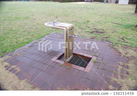 噴泉在公園 138151439
