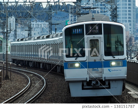 Odakyu 1000 series, train number 1095F, at Komae Station Odakyu 1000 series, train number 1095F, at Komae Station 138151787