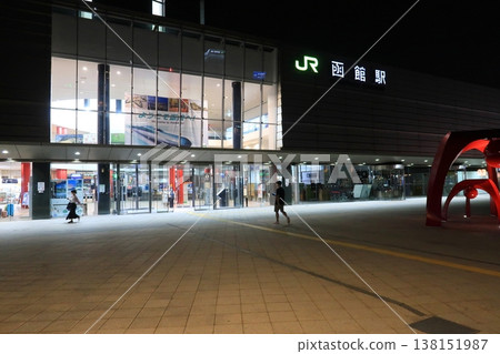 JR北海道函館站夜景(2023年夏季) JR北海道函館站夜景(2023年夏季) 138151987
