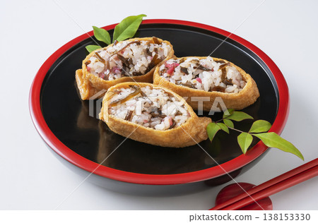 Rishiri kelp and plum inari sushi 138153330