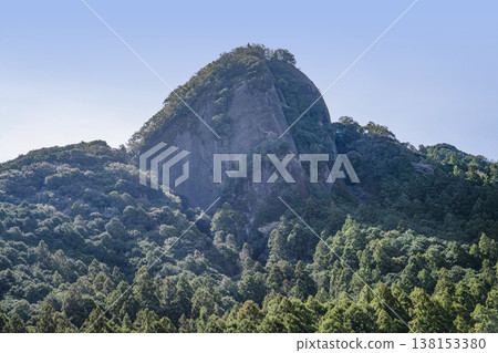 Tenchu-iwa Rock in Kozagawa Town Tenchu-iwa Rock in Kozagawa Town 138153380