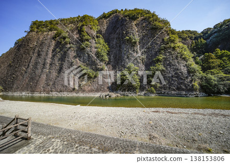 Ichimaiwa (One Large Rock), Aise, Kozagawa Town Ichimaiwa (One Large Rock), Aise, Kozagawa Town 138153806