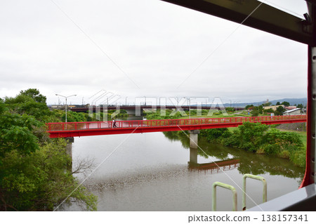 北海道南部伊沙利比鐵道久根別站至上磯站之間的風景 138157341