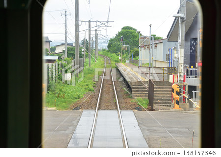 北海道南部伊沙利比鐵道久根別站至上磯站之間的風景 138157346