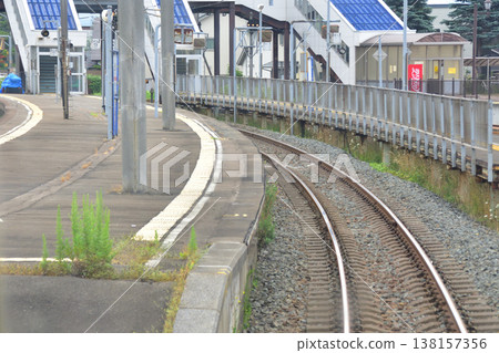 北海道南部伊沙利比鐵道久根別站至上磯站之間的風景 138157356
