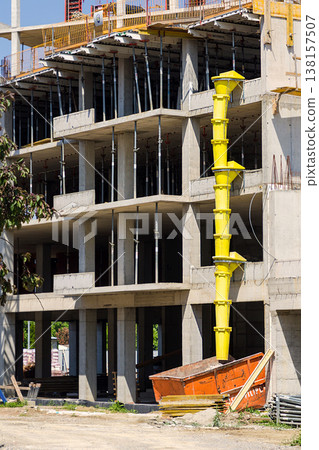 Chute constriction site 138157507